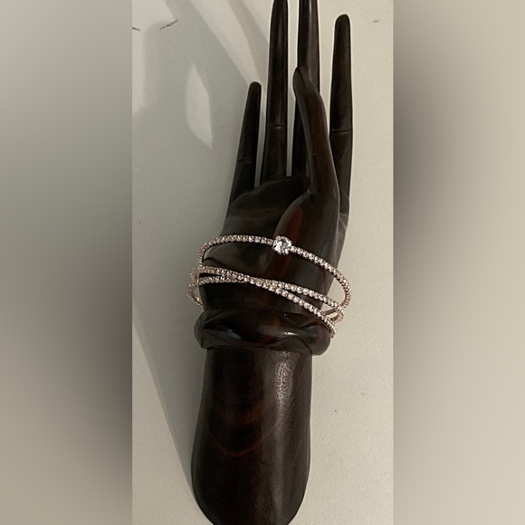 WEDDING SPECIAL 🎄 Dainty Rhinestones Bracelet.  Stunning Three Bands - Picture 4 of 12